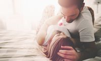 5 Langkah Mengubah Rasa Sakit Saat 'Ehem' Jadi Lebih Nyaman