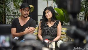 Melihat Gestur Denny Sumargo dan Dita Soedarjo yang Batal Nikah