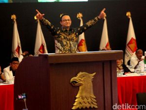 Diperiksa soal Pose 2 Jari, Anies Puji Bawaslu Profesional