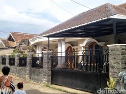 KPK Datangi Rumah Kadis dan Kabid SMP Disdikbud Cianjur