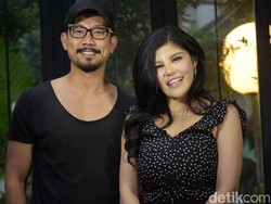 Denny Sumargo Bikin Caption Bahasa Arab, Netizen: Mualaf?