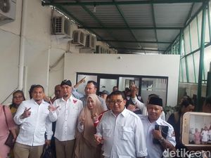 Baca Pleidoi, Ahmad Dhani Bicara soal Kecilnya Tuntutan untuk Ahok