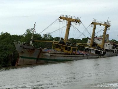 Misteri Kapal Hantu di Sungai Kalimantan