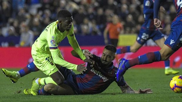 Ousmane Dembele tampil bagus dalam beberapa bulan terakhir dan hal itu yang bakal membuat Barcelona sulit melepasnya.