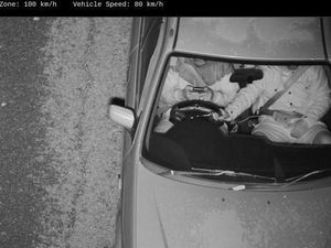 NSW Uji Coba Kamera yang Kenali Pengemudi Berponsel Sambil Menyetir