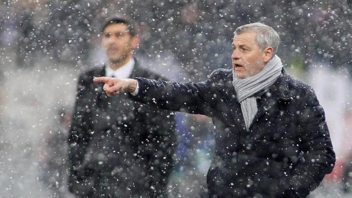 Pelatih Lyon, Bruno Genesio (Valentyn Ogirenko/Reuters)