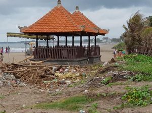 Tiap Hari, Sampah Pantai di Badung Bali Capai 100 Ton