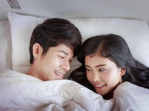 Alasan Berhubungan Intim Sebelum Ovulasi Bikin Cepat Hamil