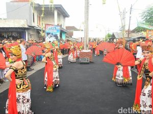 Peringati Hari Jadi, Warga Banyuwangi Ikut Napak Tilas Puputan Bayu
