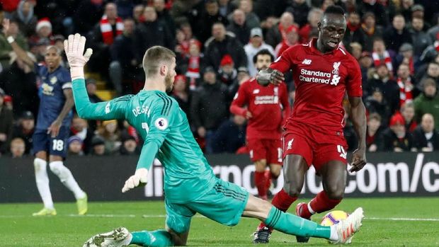 Man United kalah 1-3 dari Liverpool di putaran pertama.
