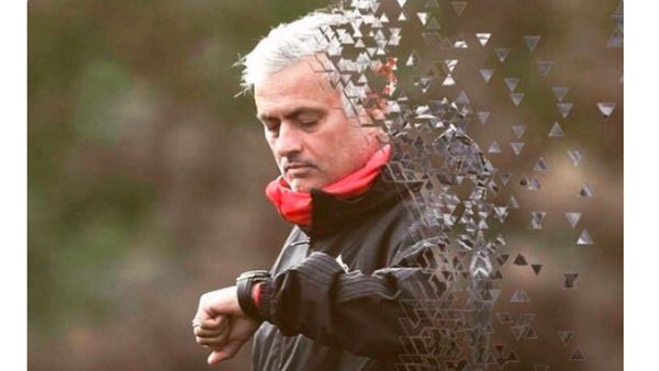 Meme: Mourinho, Kok Bisa Sih MU Digebuk Liverpool?