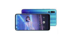 Huawei Nova 4 Diresmikan Pakai Lubang Kamera di Layar
