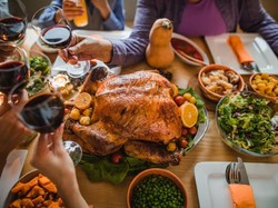 Kalkun hingga Ulat Renyah Jadi Hidangan Spesial Natal Kalkun hingga Ulat Renyah Jadi Hidangan Spesial Natal