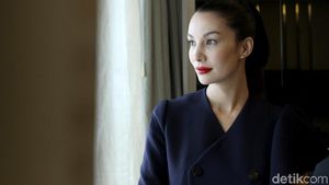 Mau Kenalan Lebih Dekat dengan Nadya Hutagalung?