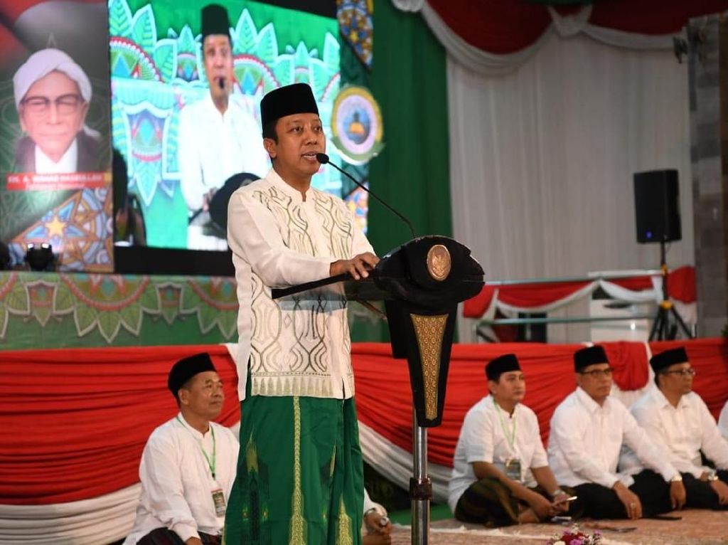 Di Pesantren, Rommy: Saya Minta Jadilah Mujahid Perangi Hoax Di Pesantren, Rommy: Saya Minta Jadilah Mujahid Perangi Hoax