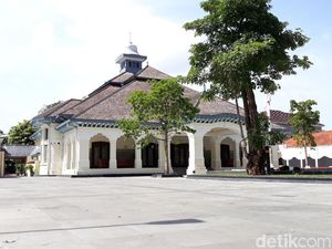 Cerita Hantu di Loji Gandrung, Rumah Dinas yang Akan Ditempati Gibran Cerita Hantu di Loji Gandrung, Rumah Dinas yang Akan Ditempati Gibran