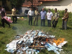 29.200 KTP Rusak Dibakar di Rembang, Ribuan Lainnya Menyusul
