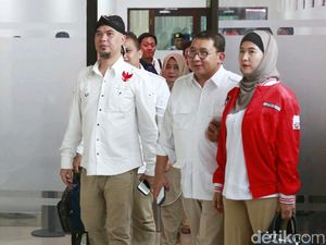 Bacakan Pledoi, Ahmad Dhani Ditemani Fadli Zon dan Mulan