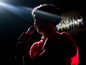 Lirik Lagu Bugis Itaneng Tenri Bolo, Lengkap Makna dan Terjemahannya