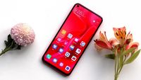 Penampakan Huawei Nova 4 yang Punya Kamera 48 MP