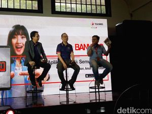 Di Surabaya, Telkomsel Promosikan Aplikasi mBanking buat Milenial