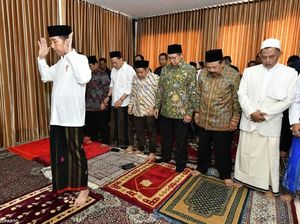 Tim Jokowi Dukung Tes Baca Quran: Pemimpin Tak Paham Agama, Bahaya!