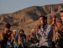 Pilih Tak Ikut Campur, RI Dikritik karena Tak Bela Muslim Uighur