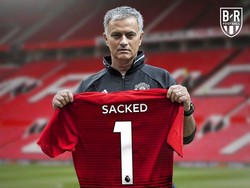 Jose Mourinho resmi dipecat MU per Selasa (18/12/2018). Ia diolok-olok dengan jersey nomor 1 bernama PECAT. (Foto: Twitter @brfootball)
