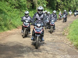 Libur Akhir Tahun Mau Touring? Pastikan Alat Ini Dibawa
