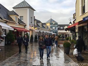 Tempat Orang Kaya Buang Recehan di Dekat Paris