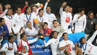 Internacional juara pada 2006. Barcelona yang mereka tumbangkan pada waktu itu. (Foto: Koichi Kamoshida/Getty Images)