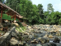 Liburan Santai Akhir Tahun di Kali Biru Polewali Mandar