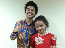 Jelang Natal, Bastian Steel Berbagi Keceriaan dengan Anak Panti Asuhan