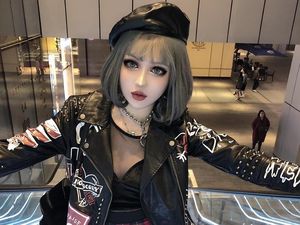 Kecantikan Selebgram Mirip Boneka Hidup yang Menginspirasi Karakter The Sims Kecantikan Selebgram Mirip Boneka Hidup yang Menginspirasi Karakter The Sims