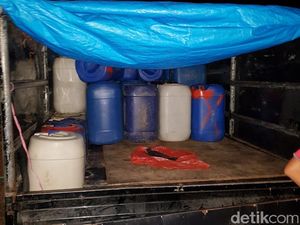 Modifikasi Tangki Mobil Pikap, 5 Pria di Sulsel Tenggak BBM Subsidi