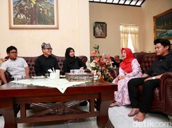 Keluarga Mantan Bupati Diajak Terbang Perdana Banyuwangi-Kuala Lumpur