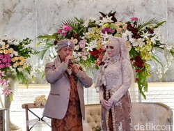 Cieee! Opick dan Istri Lagi Menikmati Honeymoon