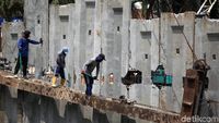 Duh! Sudah Masuk Musim Hujan, Turap Kali Sunter Kok Belum Kelar