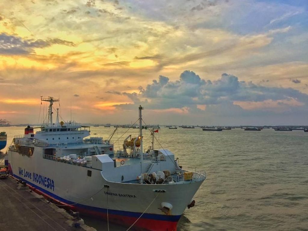 Wisata Komplet di Kota Terbesar Kedua Setelah Jakarta Wisata Komplet di Kota Terbesar Kedua Setelah Jakarta