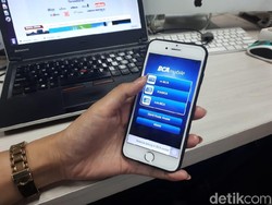 Nasabah Ngeluh M-Banking Error, BCA: Sudah Di-Follow Up