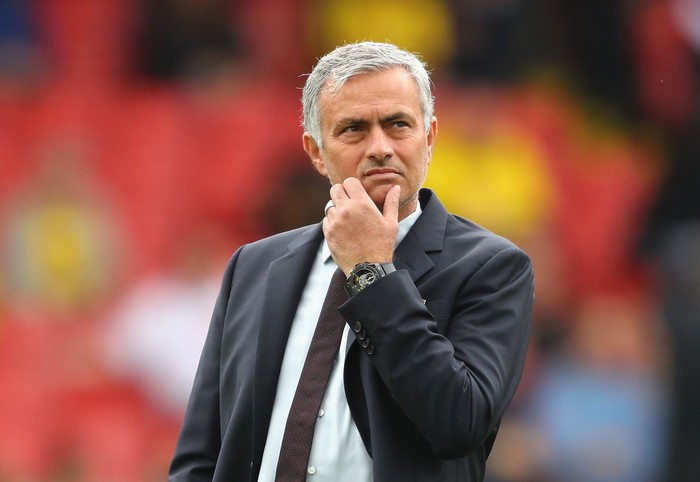 SUNDERLAND, ENGLAND - APRIL 09:  Jose Mourinho, Manager of Manchester United gives the thumbs up with assistant Rui Faria during the Premier League match between Sunderland and Manchester United at Stadium of Light on April 9, 2017 in Sunderland, England.  (Photo by Shaun Botterill/Getty Images)