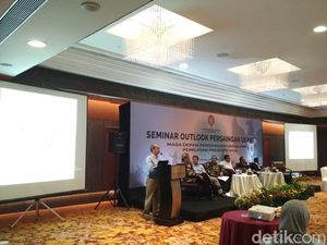 Neraca Dagang RI Defisit US$ 7 M, Faisal Basri: Ini Sejarah Baru