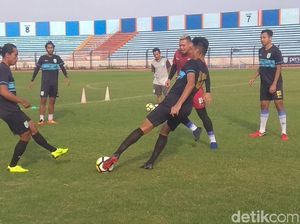 Cari Kemenangan, Persela Juga Seleksi Pemain Lokal di Piala Indonesia