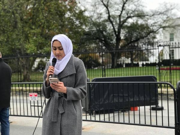 Potret Aydin Anwar, Hijabers Cantik Pejuang Hak Muslim Uighur di China