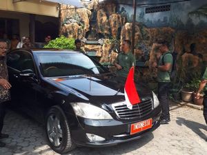 Model Apa yang Ditawarkan Mercy untuk Jadi Mobil Presiden?