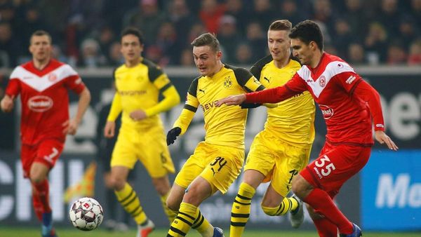 Dortmund Tumbang!