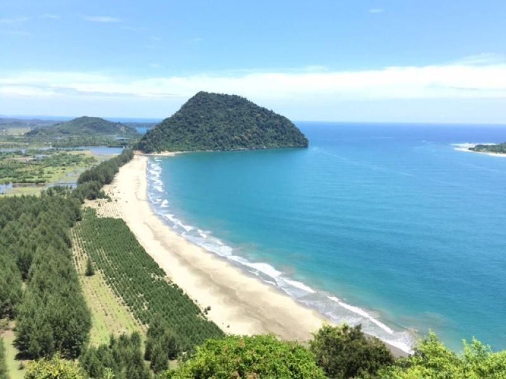 Aceh Jaya Punya Gunung & Pantai yang Cantik, Sudah ke Sana? Aceh Jaya Punya Gunung & Pantai yang Cantik, Sudah ke Sana?