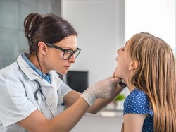 Laring Adalah? Ketahui Posisi Organ, Fungsi, dan Strukturnya