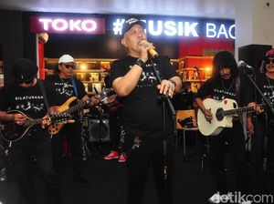 Aksi Indro Warkop Bersama OM PMR