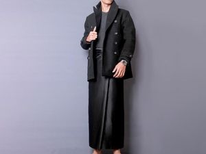 Ini Sarung Street Style, Sarung yang Bisa Dipakai Hangout di Mall